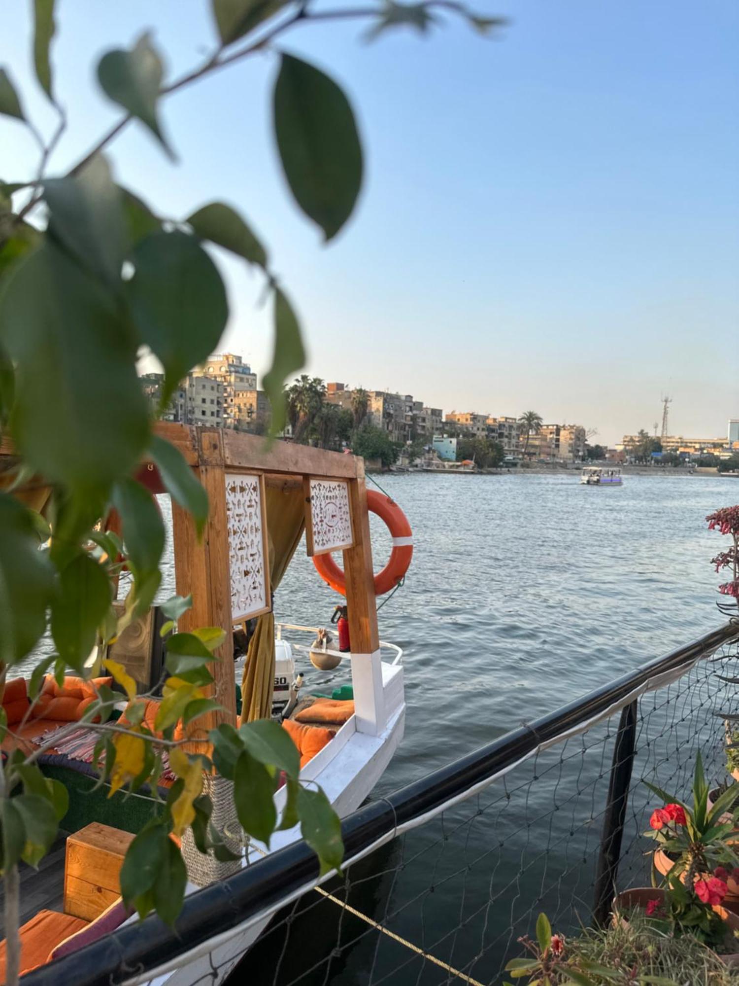Modern 1-Bedroom Apartment In Zamalek Visits Allowed Каїр Екстер'єр фото