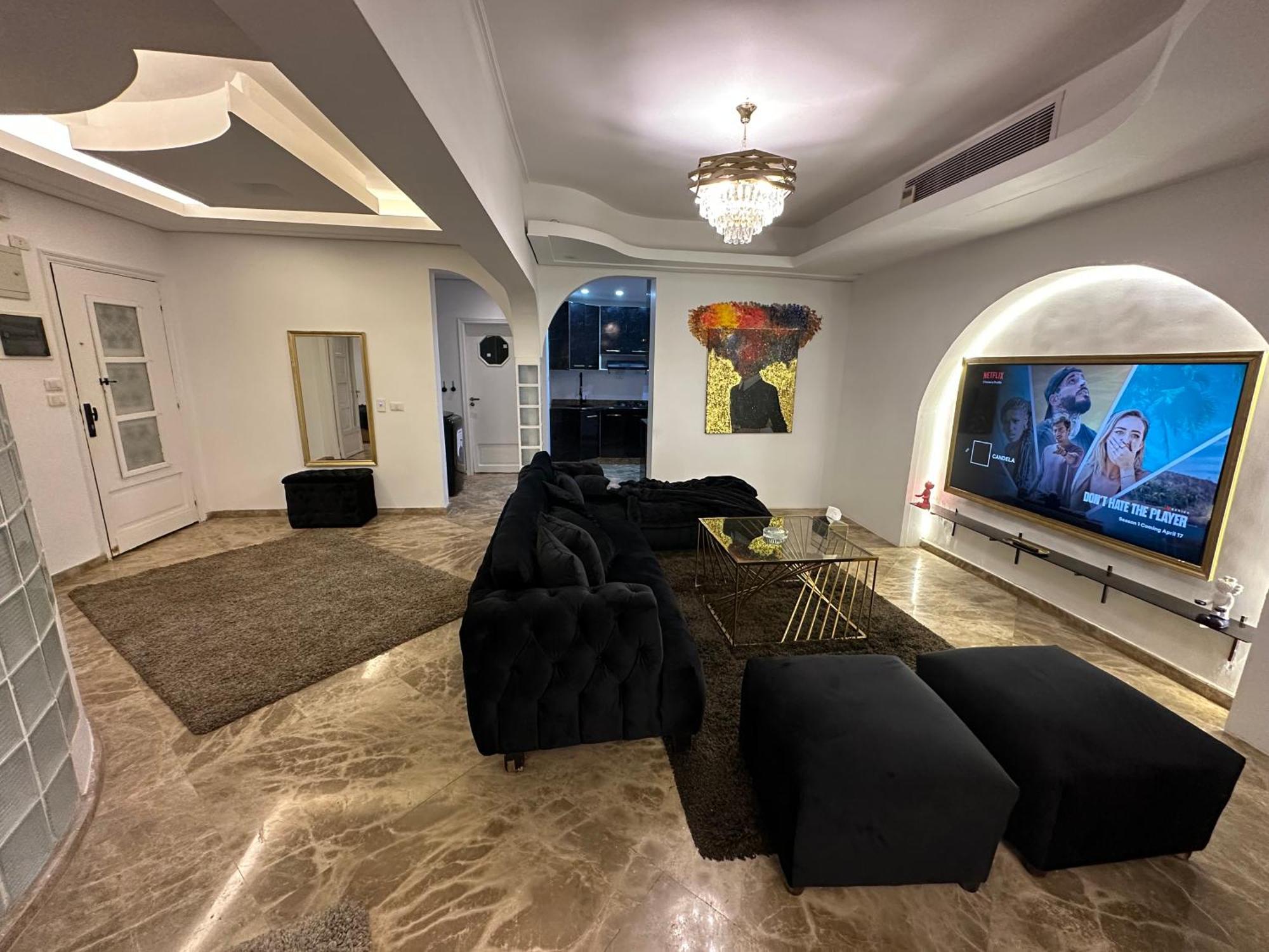 Modern 1-Bedroom Apartment In Zamalek Visits Allowed Каїр Екстер'єр фото